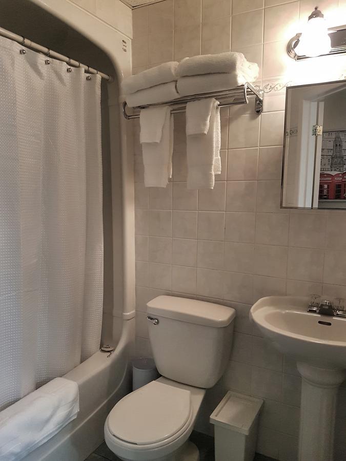 Cozy 2-Bedroom Apartment #25 By Amazing Property Rentals Gatineau Exteriör bild